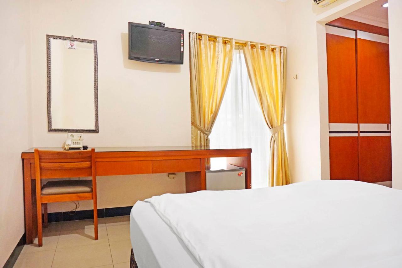Collection O 91380 Golden Mansion Hotel Jakarta Ngoại thất bức ảnh